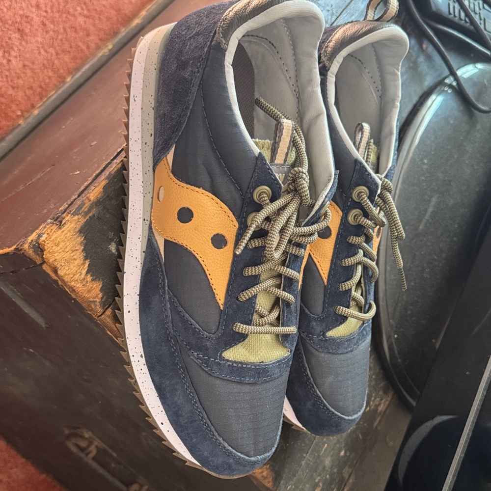 Saucony Men's Blue and Mustard Sneakers